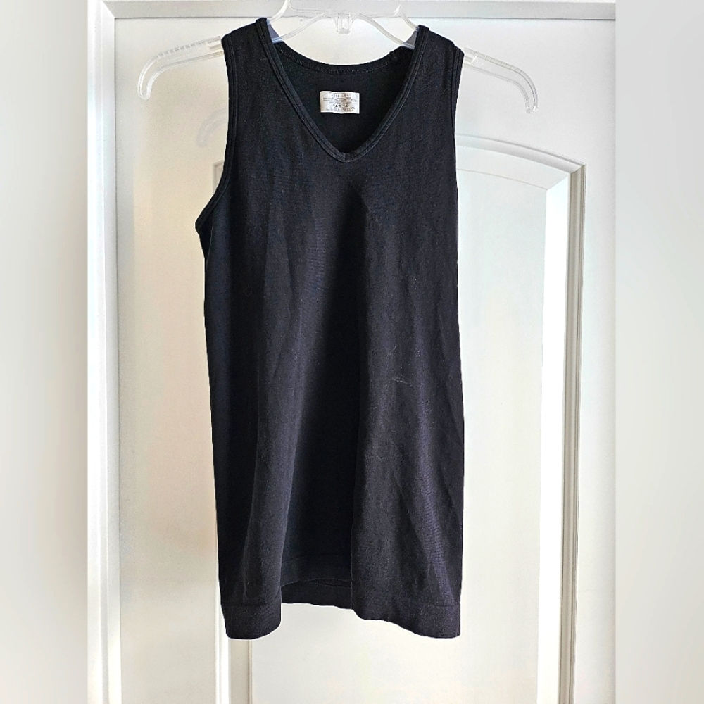 Athleta black fitted tank top women's M